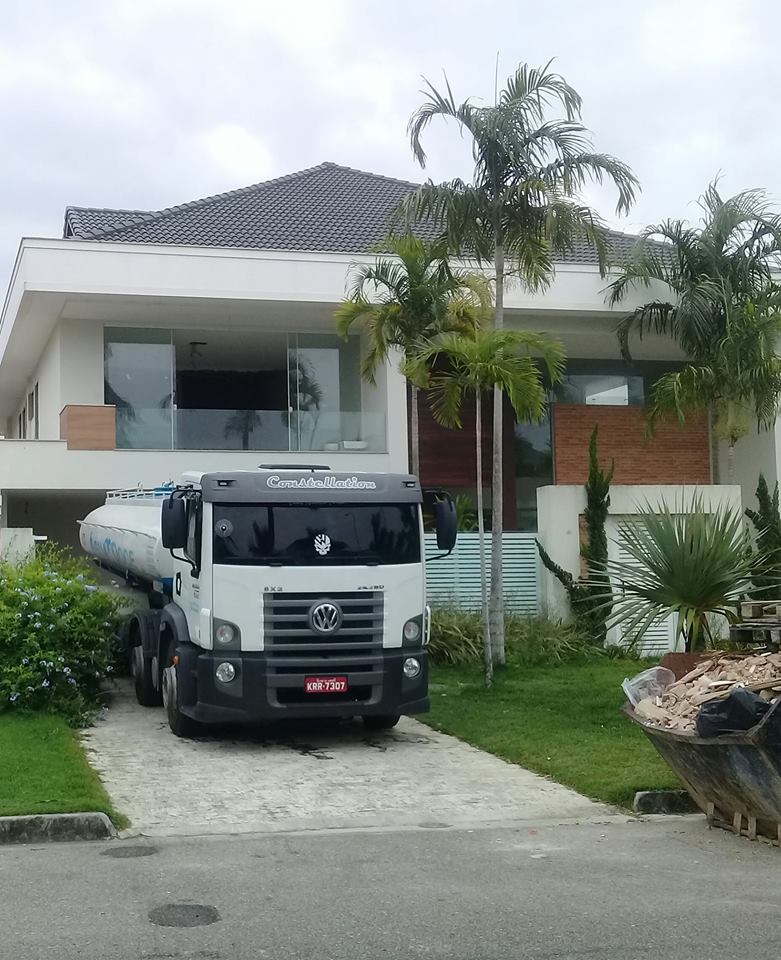Água Doce - Caminhão Pipa💦 3 Caminhão pipa, abastecimento em condomínio